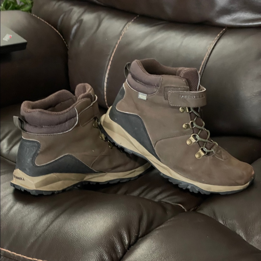 Merrell Size 6.5 Youth Hiking Boots Slightly Worn